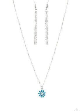 paparazzi Blue Flower necklace